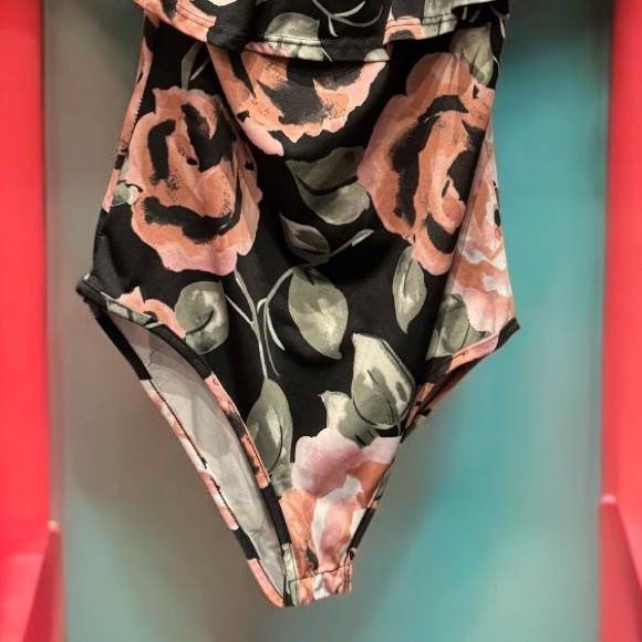New mode Floral Off-Shoulder body suit SMALL 13in pit to pit stretchy - Picture 4 of 5